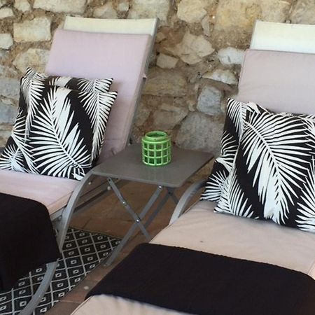 Le Jardin D'Emile Hotell Cassis Rum bild